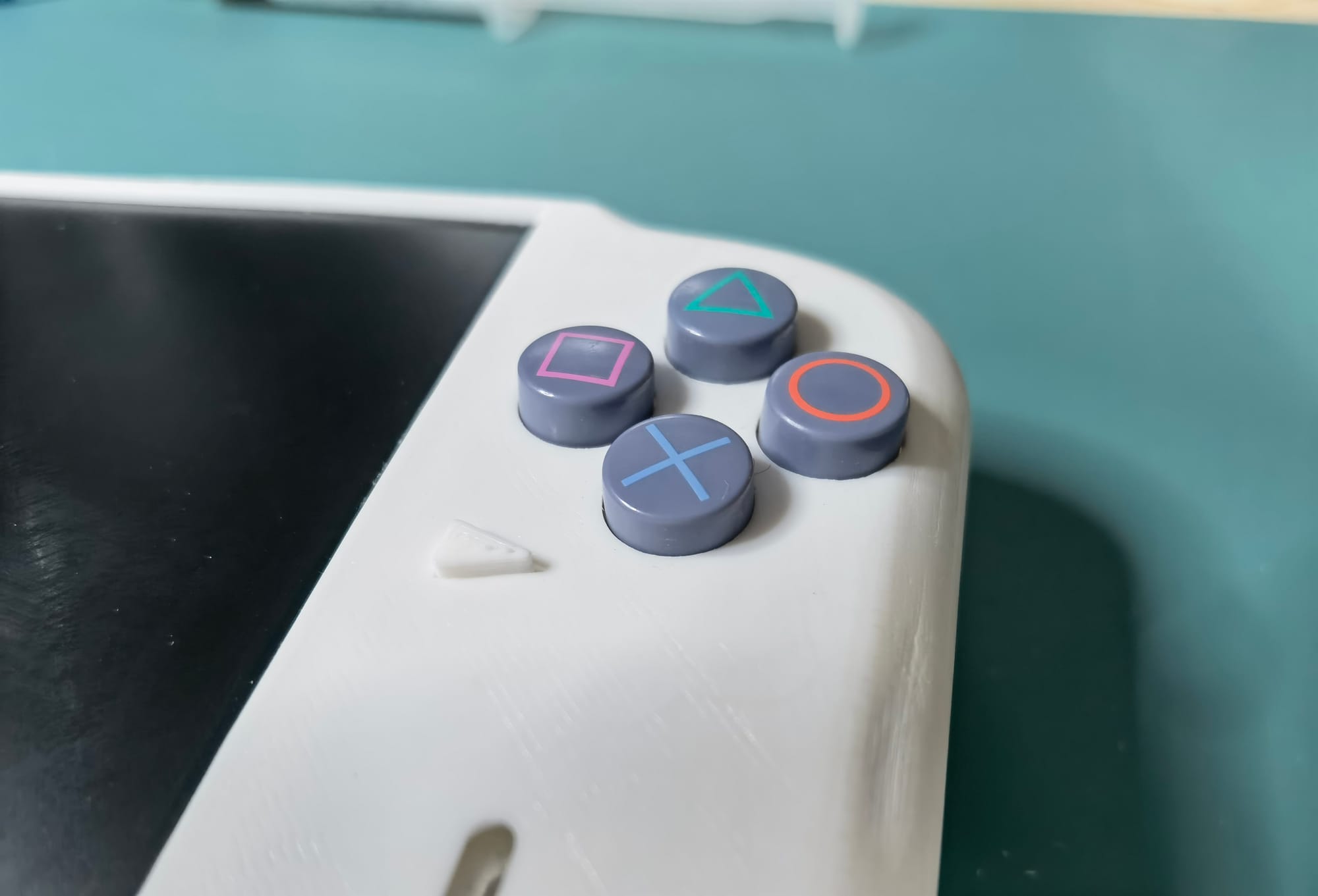 The PS Hanami: A Portable PlayStation 1